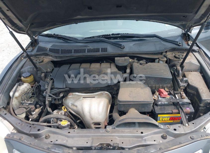 Photo 10 of 2011 Toyota Camry LE (VIN 4T1BF3EK0BU678810)