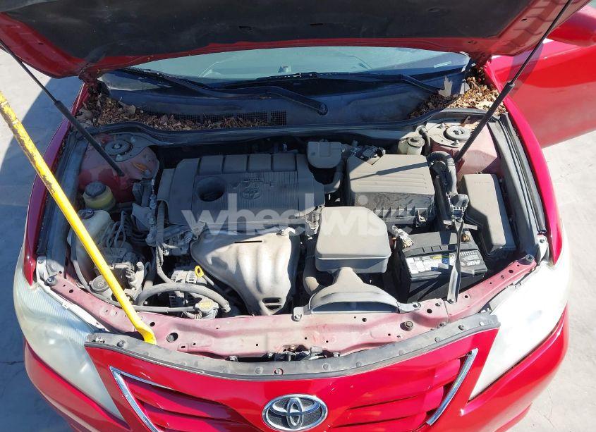 Photo 10 of 2011 Toyota Camry LE (VIN 4T1BF3EK0BU678936)