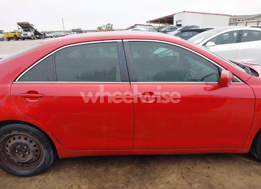 Photo 14 of 2011 Toyota Camry LE (VIN 4T1BF3EK0BU678936)