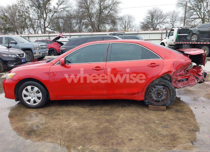 Photo 15 of 2011 Toyota Camry LE (VIN 4T1BF3EK0BU678936)