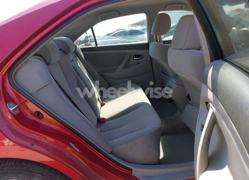 Photo 8 of 2011 Toyota Camry LE (VIN 4T1BF3EK0BU678936)