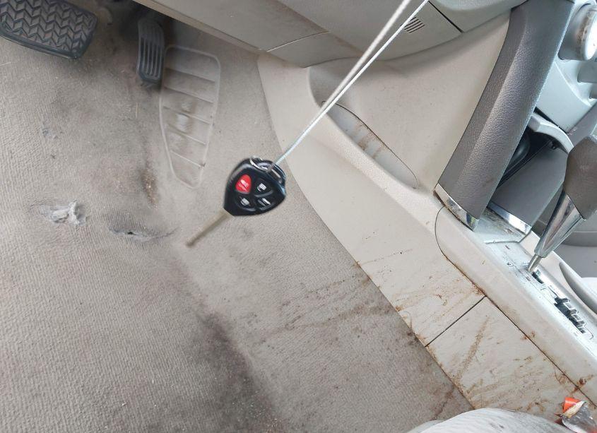 Photo 11 of 2011 Toyota Camry LE (VIN 4T1BF3EK0BU680170)