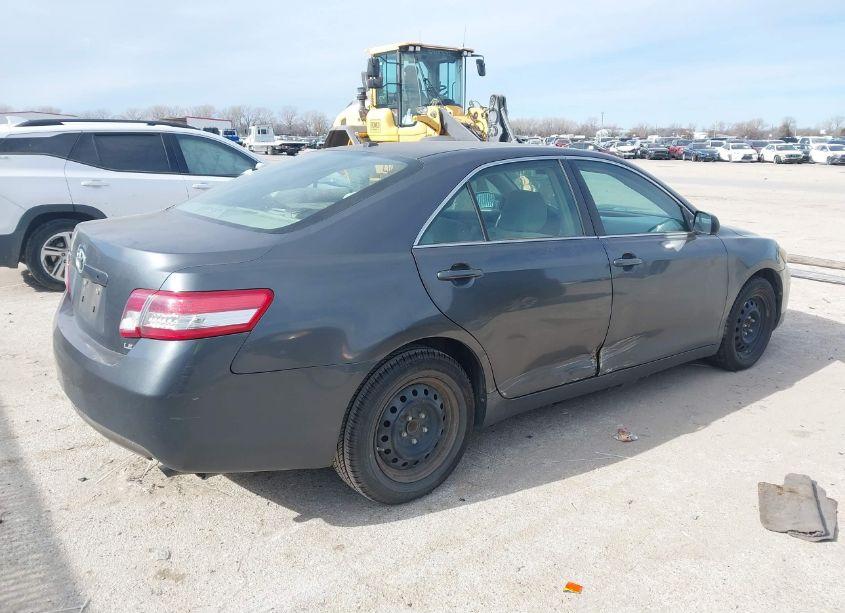 Photo 4 of 2011 Toyota Camry LE (VIN 4T1BF3EK0BU680170)