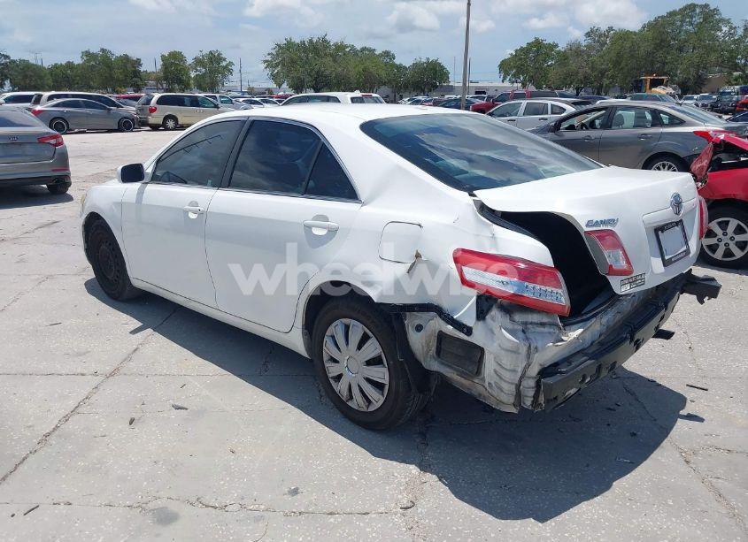 Photo 3 of 2011 Toyota Camry XLE/SE/LE (VIN 4T1BF3EK0BU709778)