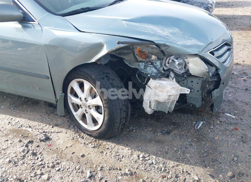 Photo 6 of 2011 Toyota Camry LE (VIN 4T1BF3EK0BU718304)