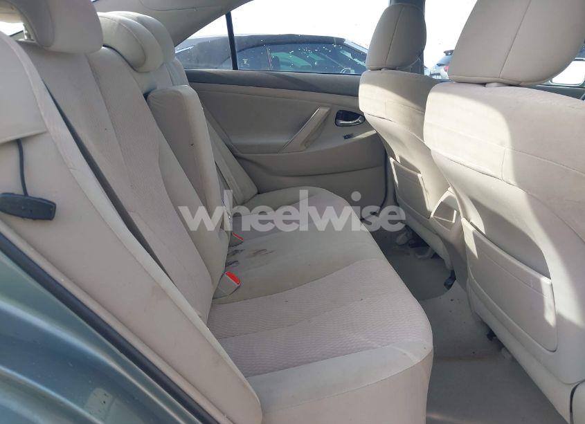 Photo 8 of 2011 Toyota Camry LE (VIN 4T1BF3EK0BU718304)