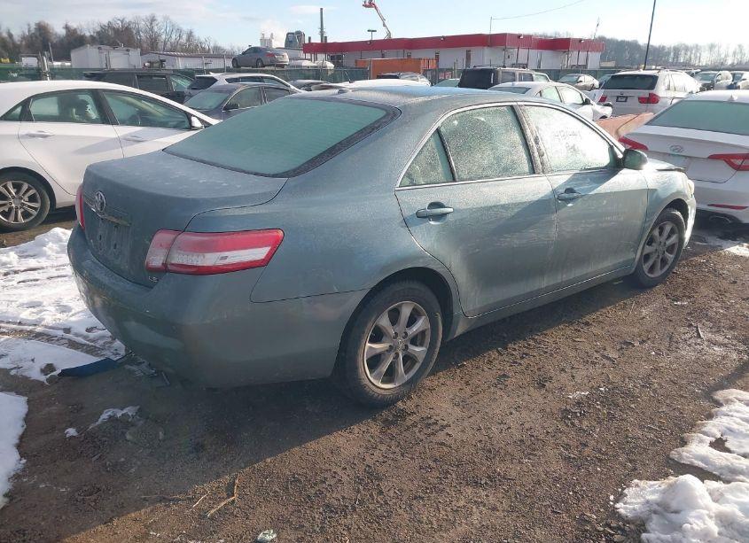 Photo 4 of 2011 Toyota Camry LE (VIN 4T1BF3EK0BU725883)