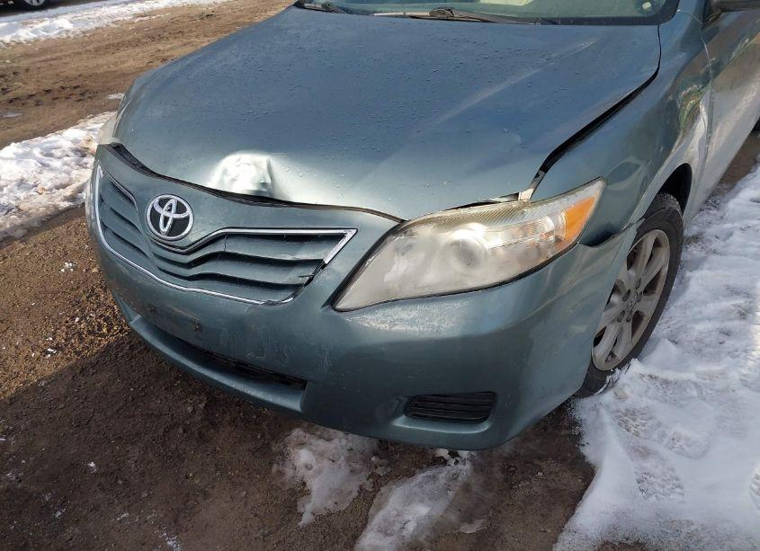 Photo 6 of 2011 Toyota Camry LE (VIN 4T1BF3EK0BU725883)