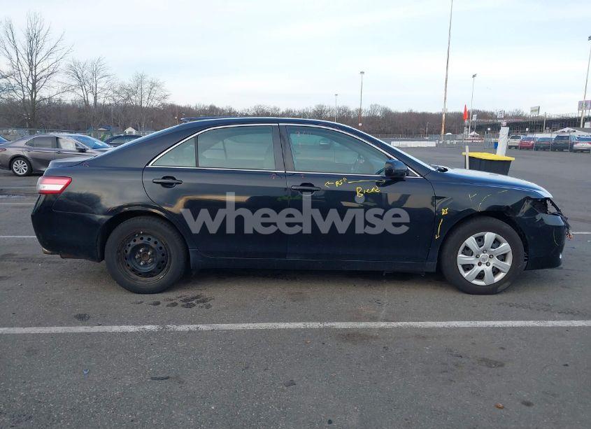 Photo 13 of 2011 Toyota Camry LE (VIN 4T1BF3EK0BU741470)