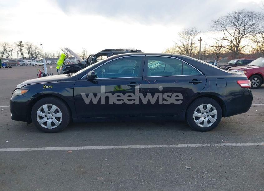 Photo 14 of 2011 Toyota Camry LE (VIN 4T1BF3EK0BU741470)