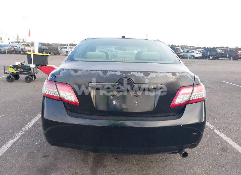 Photo 16 of 2011 Toyota Camry LE (VIN 4T1BF3EK0BU741470)