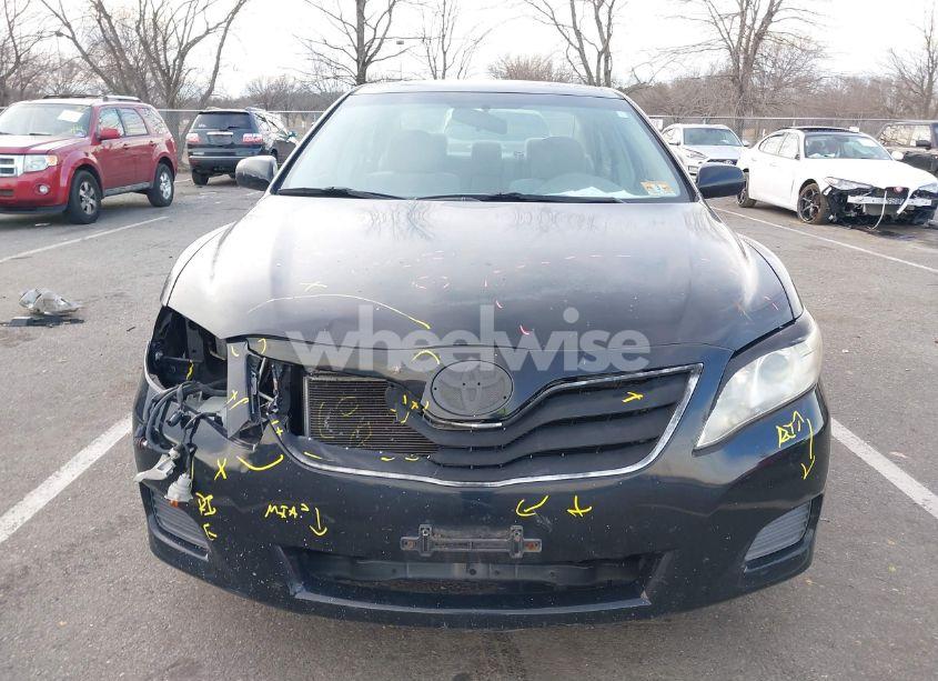 Photo 6 of 2011 Toyota Camry LE (VIN 4T1BF3EK0BU741470)