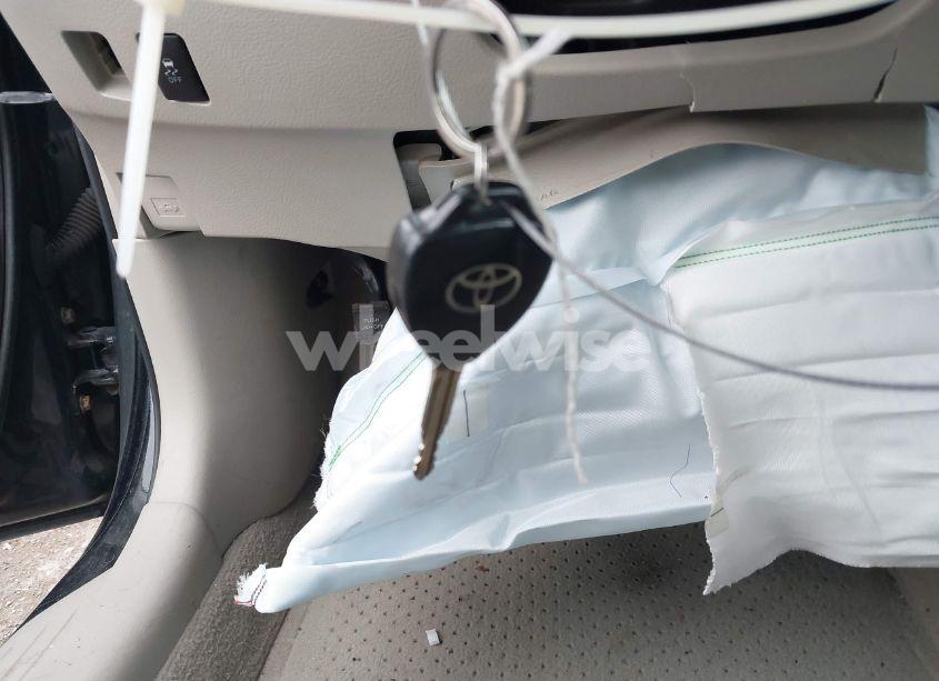 Photo 11 of 2011 Toyota Camry LE (VIN 4T1BF3EK0BU745244)