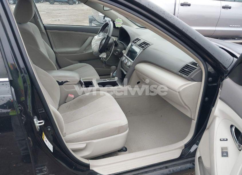 Photo 5 of 2011 Toyota Camry LE (VIN 4T1BF3EK0BU745244)