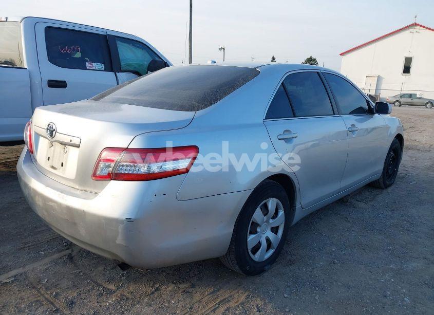 Photo 4 of 2011 Toyota Camry (VIN 4T1BF3EK0BU748998)