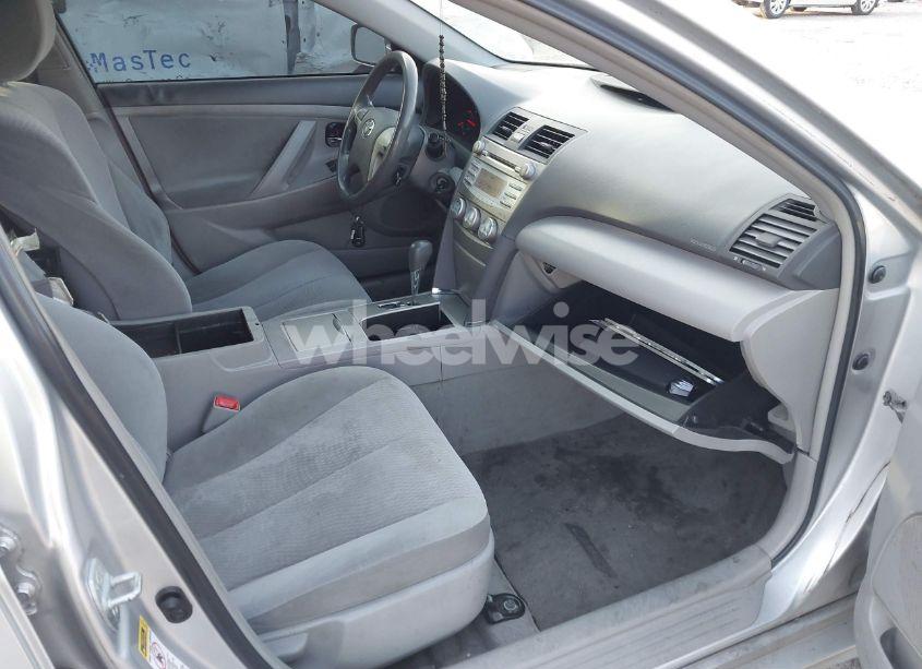 Photo 5 of 2011 Toyota Camry (VIN 4T1BF3EK0BU748998)