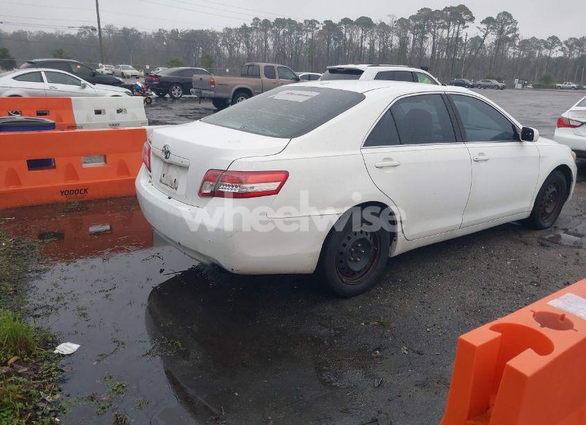 Photo 4 of 2011 Toyota Camry (VIN 4T1BF3EK0BU757104)