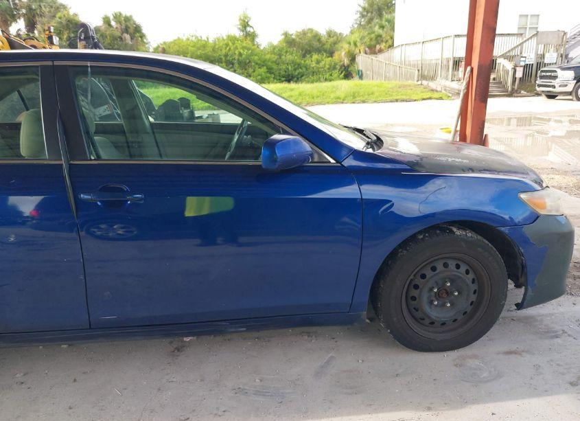 Photo 14 of 2011 Toyota Camry LE (VIN 4T1BF3EK0BU769219)