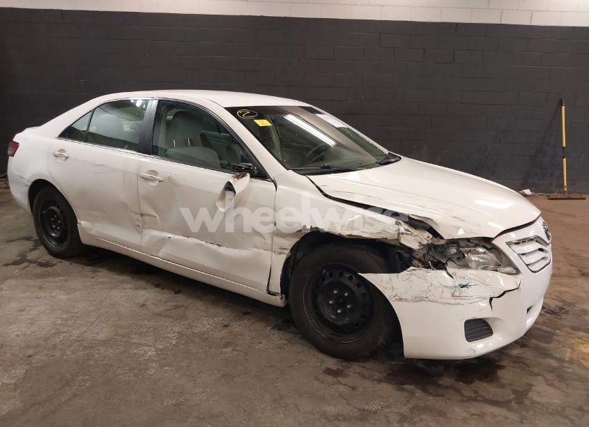 Photo 6 of 2011 Toyota Camry LE (VIN 4T1BF3EK0BU772878)