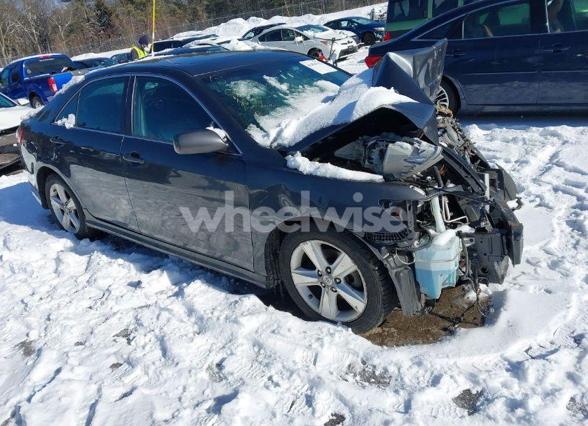 2010 Toyota Camry SE (VIN 4T1BF3EK1AU008519) main photo