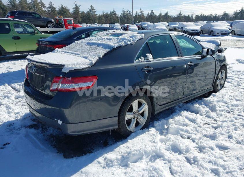 Photo 4 of 2010 Toyota Camry SE (VIN 4T1BF3EK1AU008519)