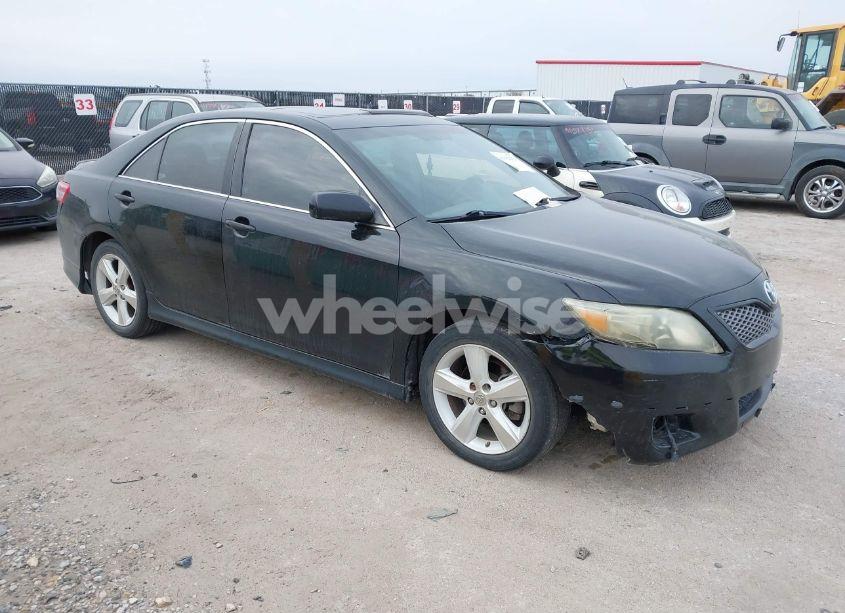 2010 Toyota Camry SE (VIN 4T1BF3EK1AU048163) main photo