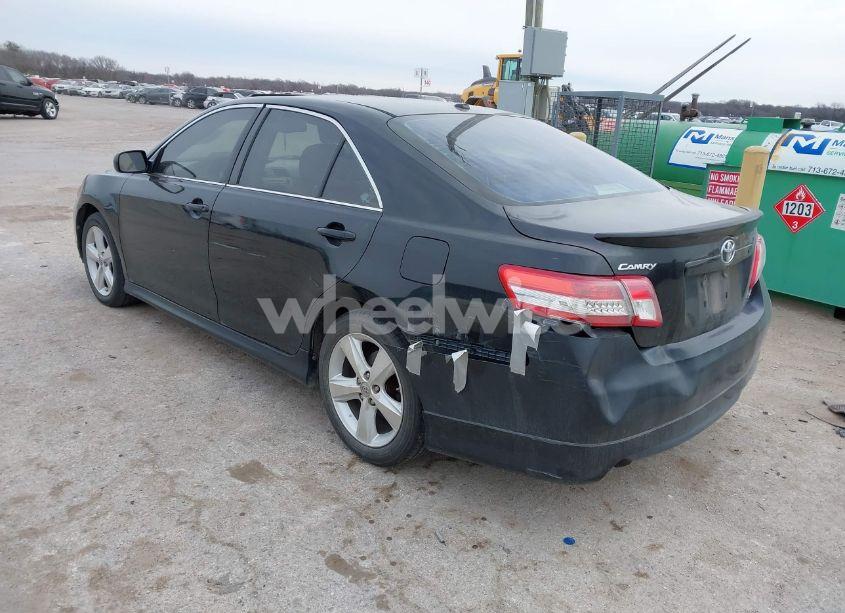 Photo 3 of 2010 Toyota Camry SE (VIN 4T1BF3EK1AU048163)
