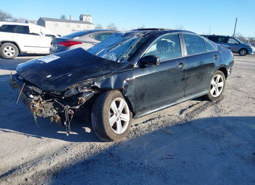 Photo 2 of 2010 Toyota Camry SE (VIN 4T1BF3EK1AU061673)
