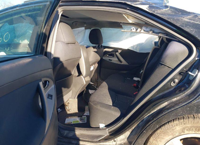 Photo 8 of 2010 Toyota Camry SE (VIN 4T1BF3EK1AU061673)