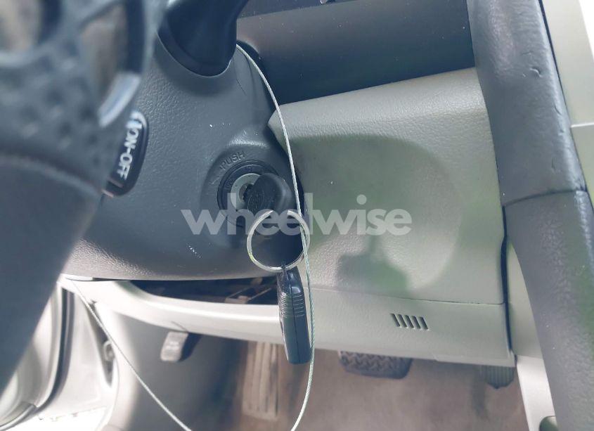 Photo 11 of 2010 Toyota Camry LE (VIN 4T1BF3EK1AU071278)