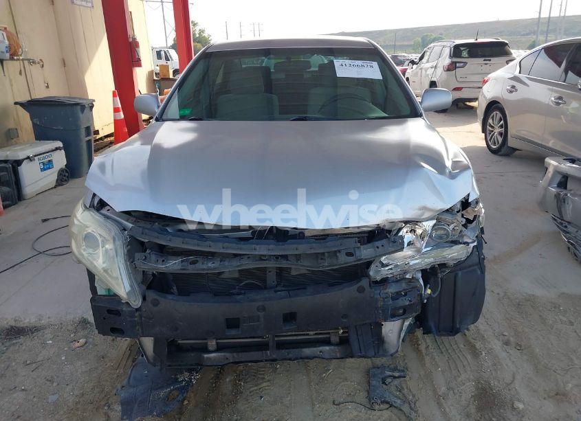 Photo 13 of 2010 Toyota Camry LE (VIN 4T1BF3EK1AU071278)