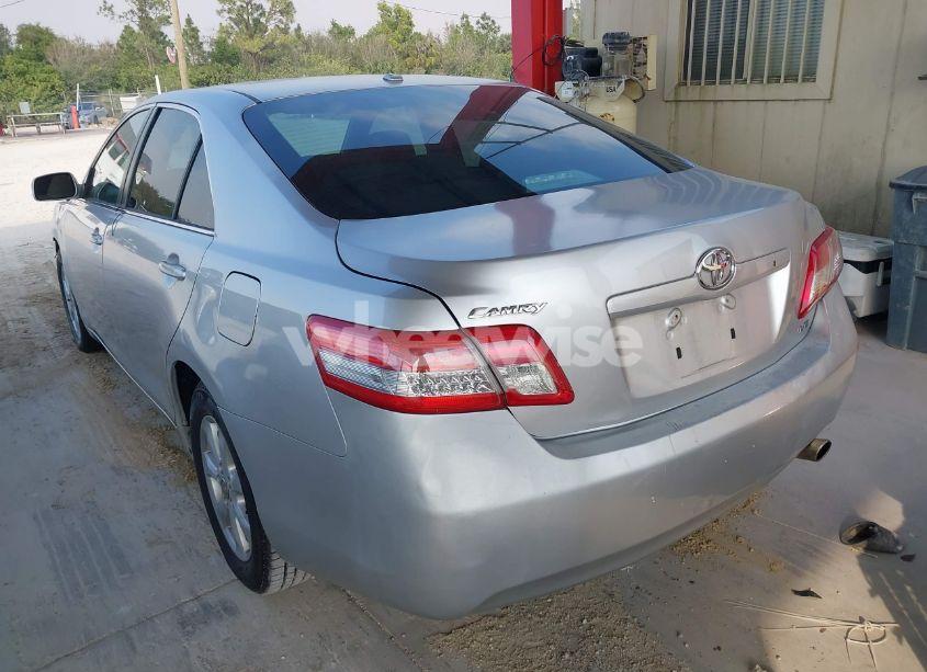 Photo 3 of 2010 Toyota Camry LE (VIN 4T1BF3EK1AU071278)