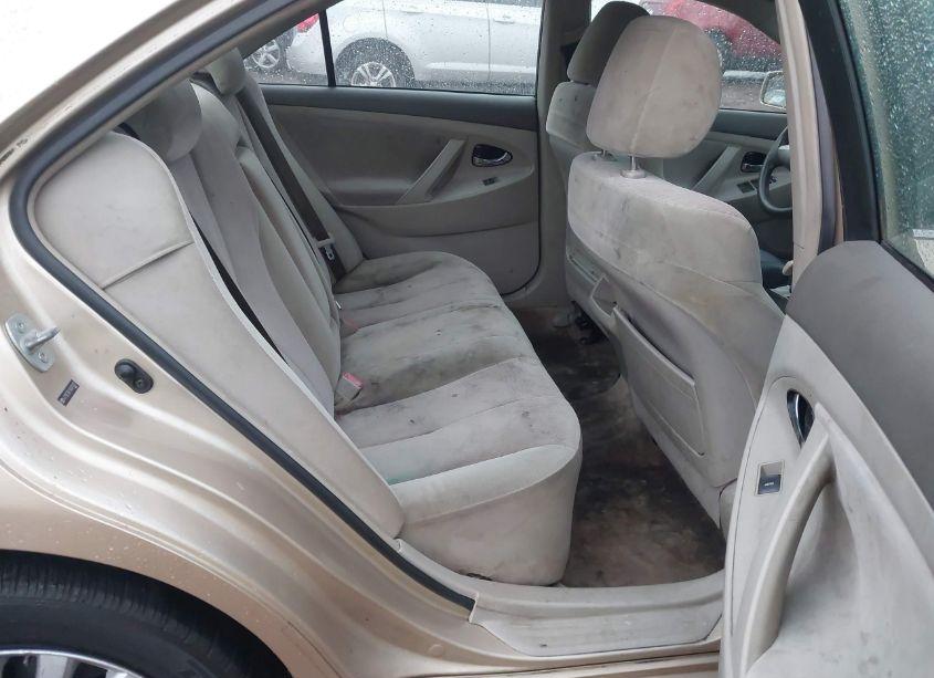 Photo 8 of 2010 Toyota Camry LE/SE/XLE (VIN 4T1BF3EK1AU078327)