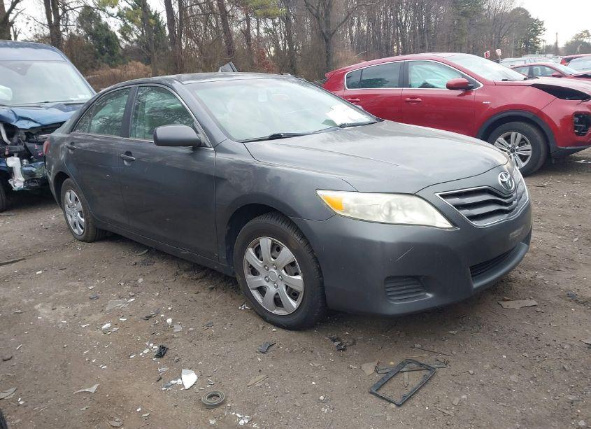 2010 Toyota Camry LE (VIN 4T1BF3EK1AU089280) main photo