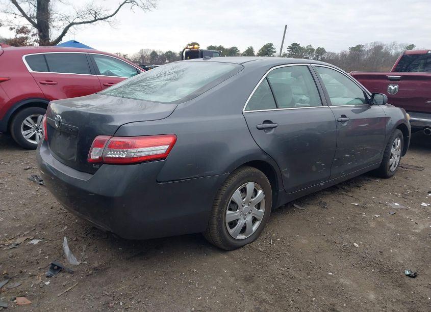 Photo 4 of 2010 Toyota Camry LE (VIN 4T1BF3EK1AU089280)