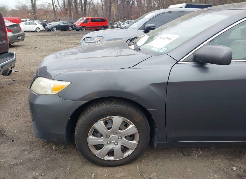 Photo 6 of 2010 Toyota Camry LE (VIN 4T1BF3EK1AU089280)