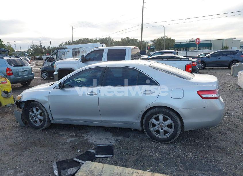 Photo 14 of 2010 Toyota Camry LE (VIN 4T1BF3EK1AU090350)