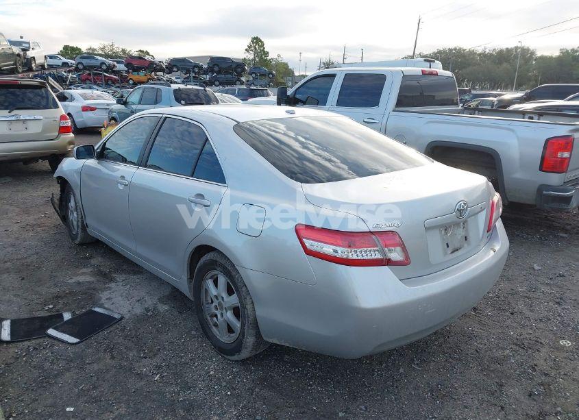 Photo 3 of 2010 Toyota Camry LE (VIN 4T1BF3EK1AU090350)