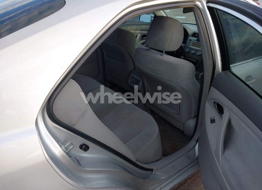 Photo 8 of 2010 Toyota Camry LE (VIN 4T1BF3EK1AU090350)