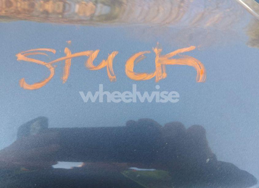 Photo 10 of 2010 Toyota Camry LE (VIN 4T1BF3EK1AU097928)