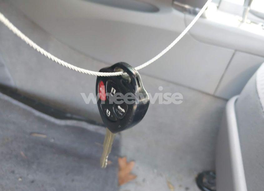 Photo 11 of 2010 Toyota Camry LE (VIN 4T1BF3EK1AU097928)