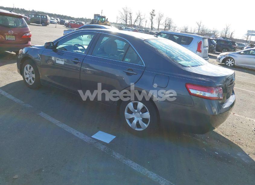 Photo 3 of 2010 Toyota Camry LE (VIN 4T1BF3EK1AU102335)