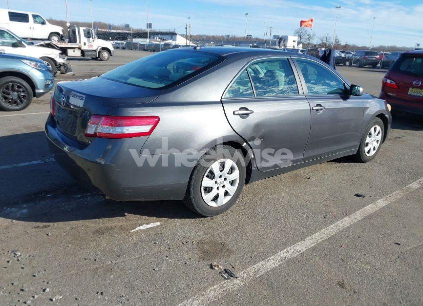 Photo 4 of 2010 Toyota Camry LE (VIN 4T1BF3EK1AU102335)