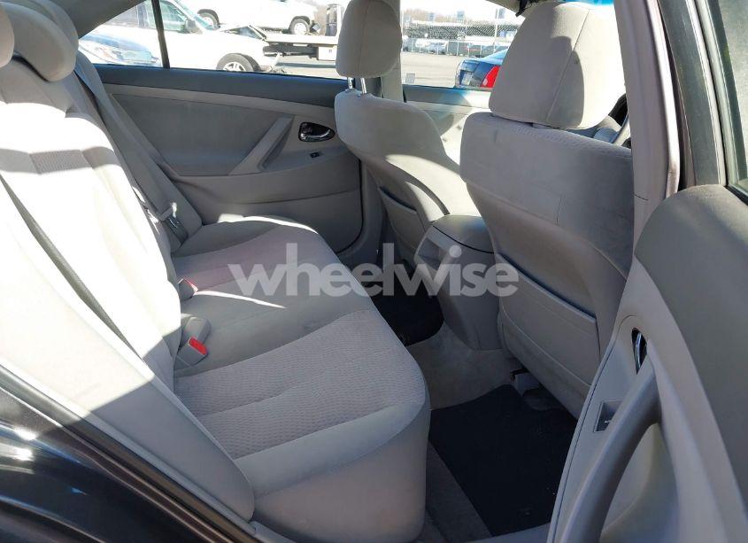 Photo 8 of 2010 Toyota Camry LE (VIN 4T1BF3EK1AU102335)