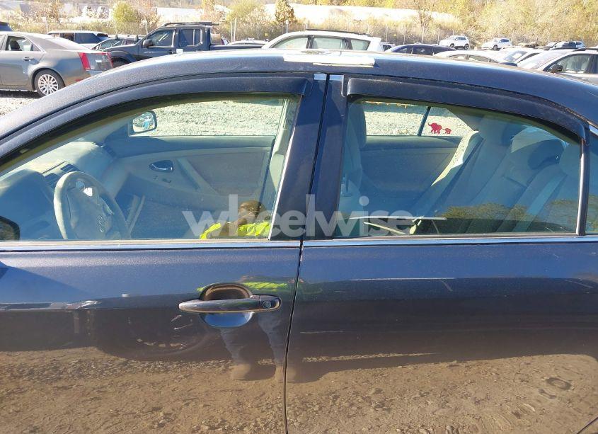 Photo 6 of 2010 Toyota Camry LE (VIN 4T1BF3EK1AU103095)