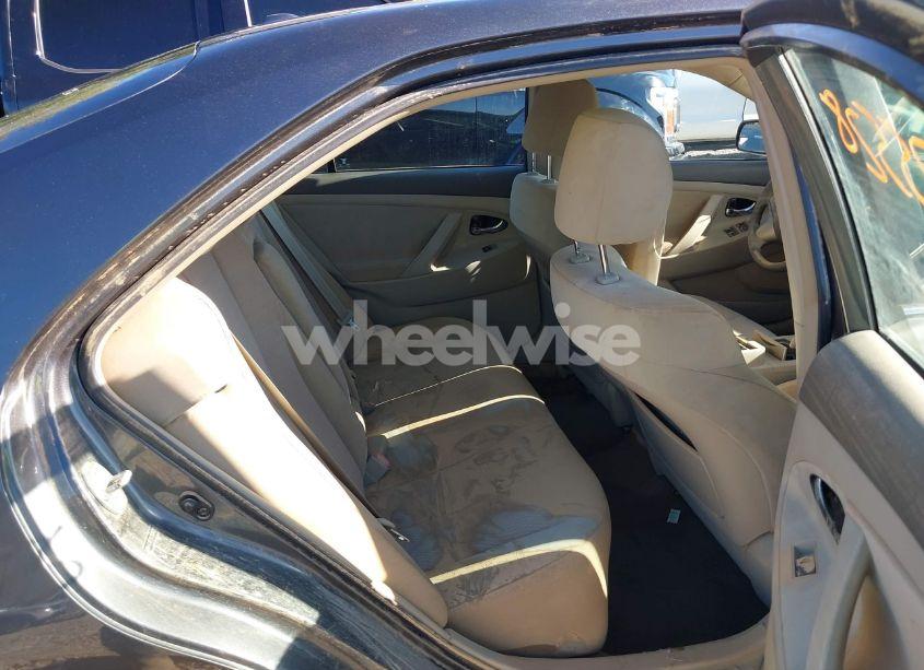 Photo 8 of 2010 Toyota Camry LE (VIN 4T1BF3EK1AU103095)