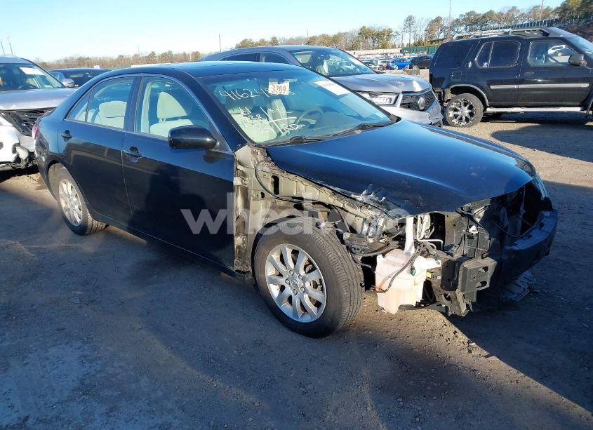 2010 Toyota Camry LE (VIN 4T1BF3EK1AU103937) main photo