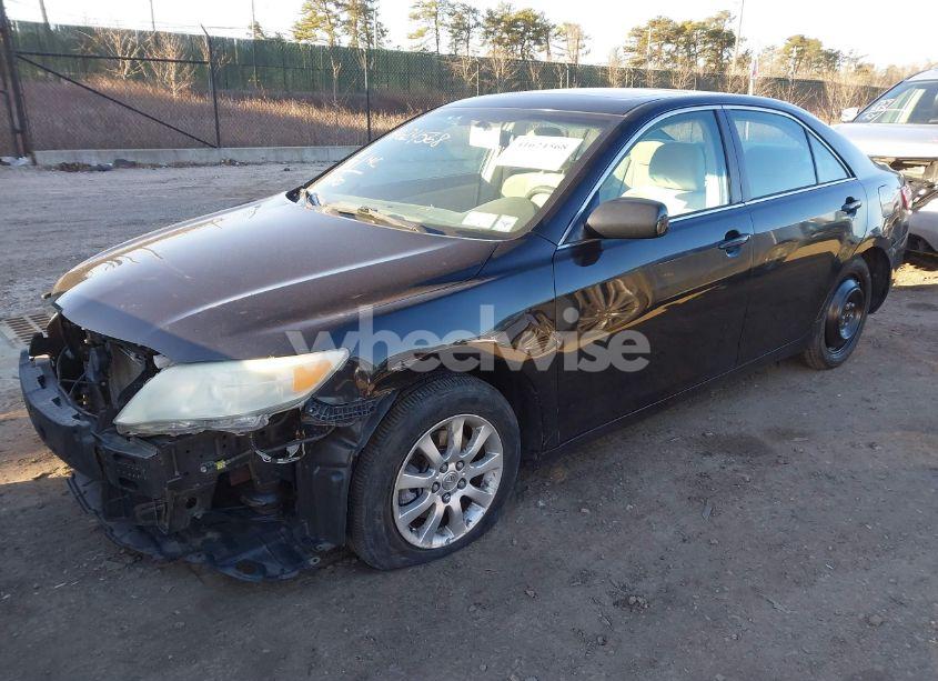 Photo 2 of 2010 Toyota Camry LE (VIN 4T1BF3EK1AU103937)