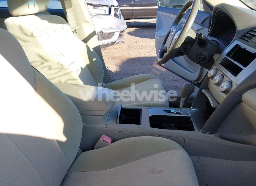 Photo 5 of 2010 Toyota Camry LE (VIN 4T1BF3EK1AU103937)