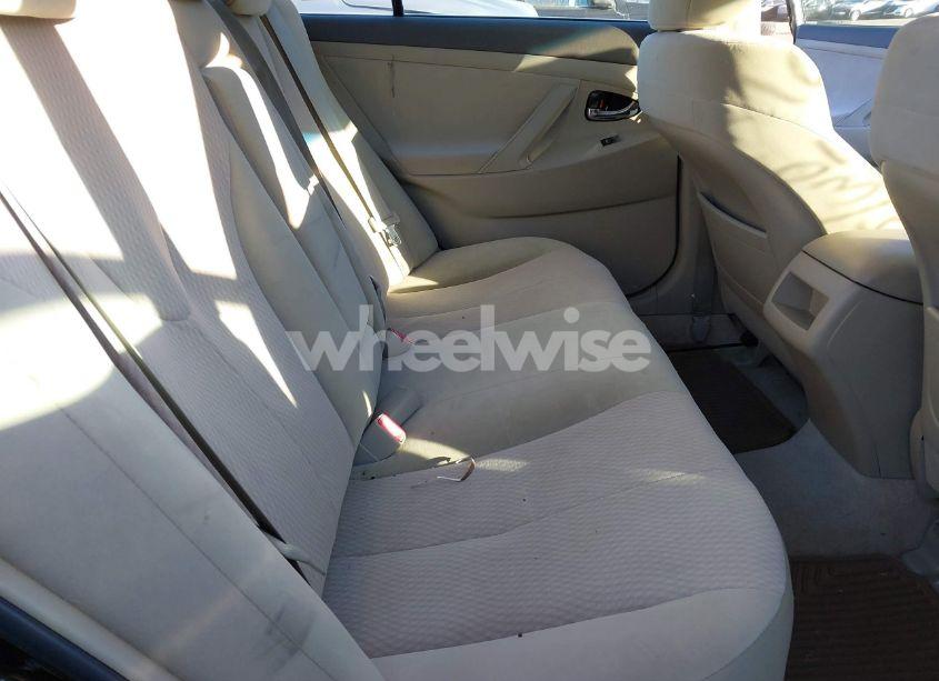 Photo 8 of 2010 Toyota Camry LE (VIN 4T1BF3EK1AU103937)